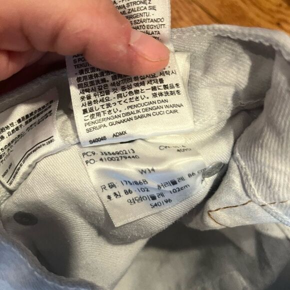 Levi 569‎ acid wash jorts - Picture 4 of 7